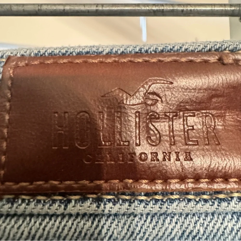 Hollister bundle items